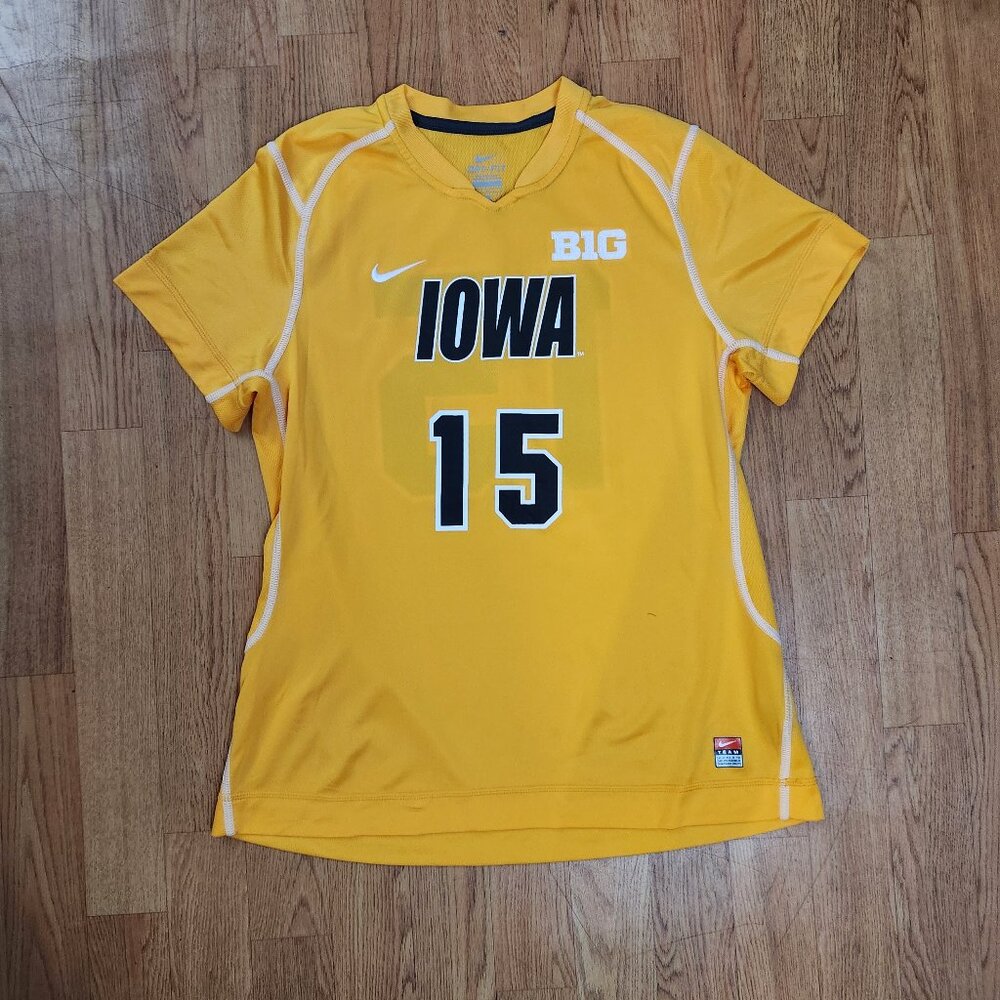 Iowa Hawkeyes Game Worn Soccer Jersey Big 10 Women #15 Sz. L